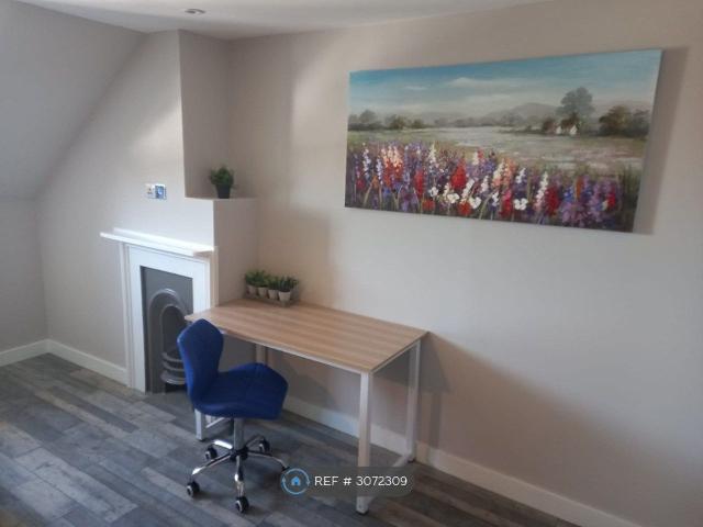 Hill St, Reading RG1, 3 bed terraced house to rent, £1,700 pcm | PrimeLocation