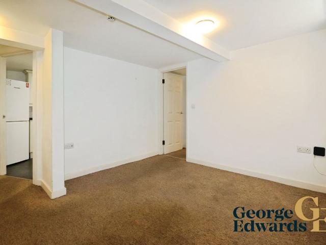 Hill Street, Haverfordwest SA61, 1 bed flat to rent, £550 pcm | PrimeLocation