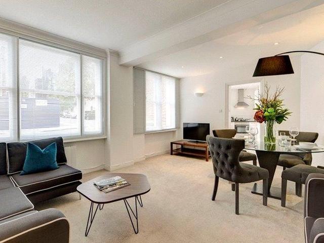 Hill Street, London, W1J Studio to rent £2,817 pcm £650 pw