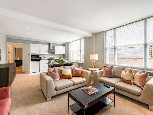 Hill Street, London, W1J 1 bed apartment to rent £3,857 pcm £890 pw