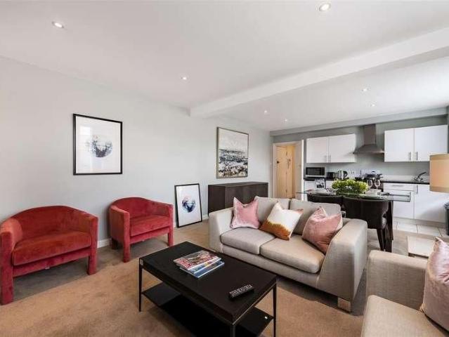 Hill Street, Mayfair, W1J