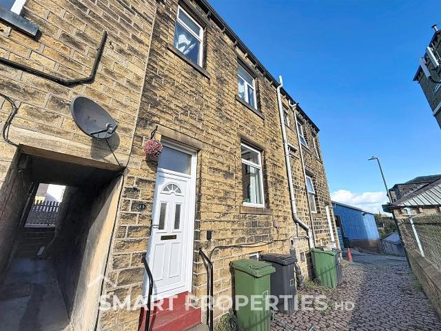 Hill Top Road, Paddock, Huddersfield HD1, 2 bed terraced house to rent, £625 pcm | PrimeLocation