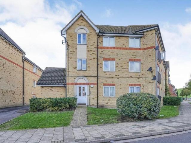 Hill View Drive, London SE28, 2 bed flat to rent, £1,700 pcm | PrimeLocation