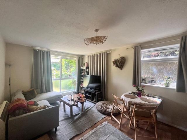 Hill View Road, Twickenham, TW1 1HG