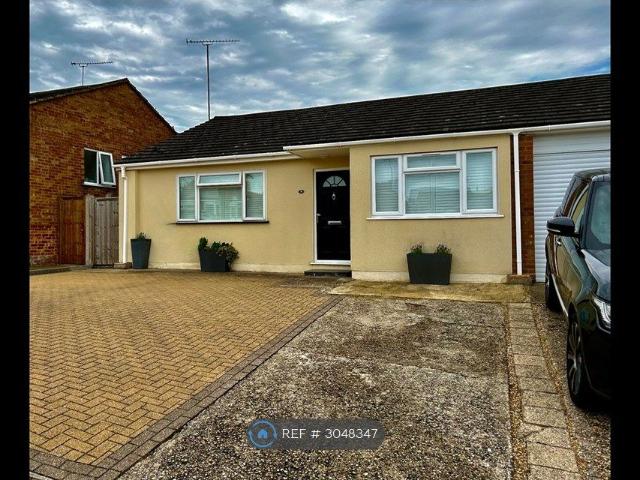 Hill View Road, Chelmsford CM1, 3 bed bungalow to rent, £2,050 pcm | PrimeLocation
