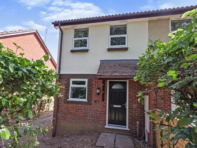 Hill Wood Close, Worcester WR4, 2 bed property to rent, £1,075 pcm | PrimeLocation