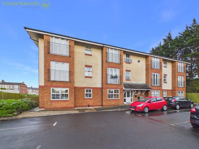 Hillcrest Court, Breck Road, Wallasey CH44, 2 bed flat to rent, £800 pcm | PrimeLocation