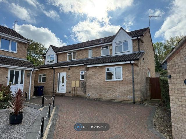 Hillcrest, Cambridge CB23, 4 bed detached house to rent, £1,950 pcm | PrimeLocation