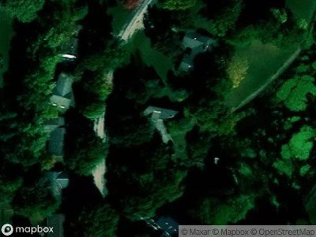 Hillcrest Dr