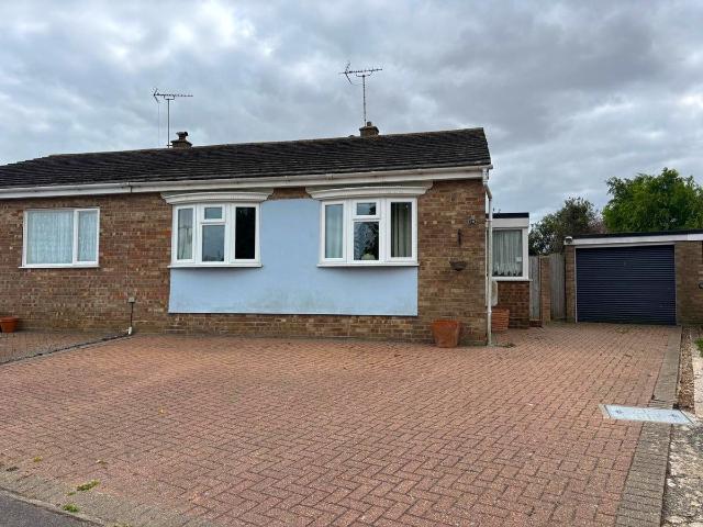 Hillcrest, Kirby Le Soken, Frinton On Sea CO13, 2 bed semi detached bungalow to rent, £1,200 pcm | PrimeLocation