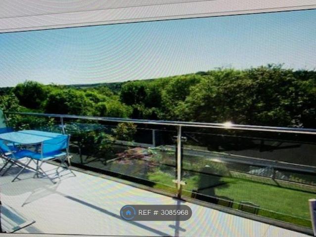 Hillcrest Road, Biggin Hill, Westerham TN16, 5 bed detached house to rent, £3,750 pcm | PrimeLocation