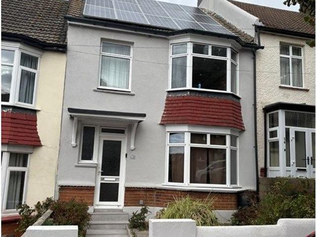 Hillcrest Road, Chatham ME4, 3 bed terraced house to rent, £1,545 pcm | PrimeLocation