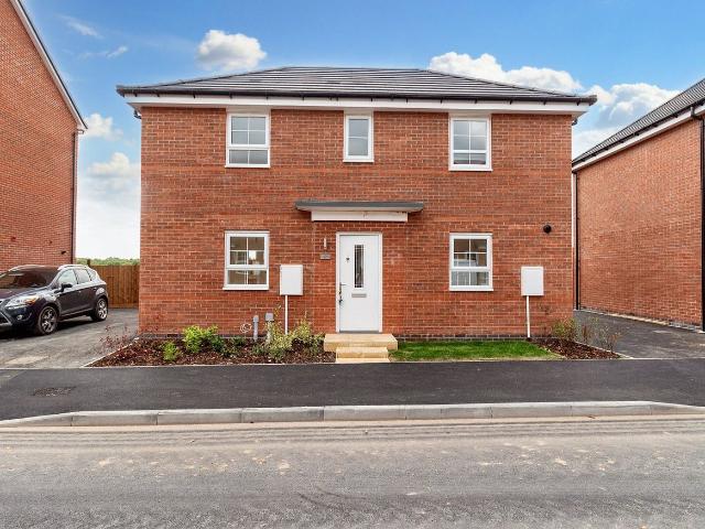 Hillcrest Road, Nuneaton, Warwickshire CV10, 3 bed detached house to rent, £1,300 pcm | PrimeLocation