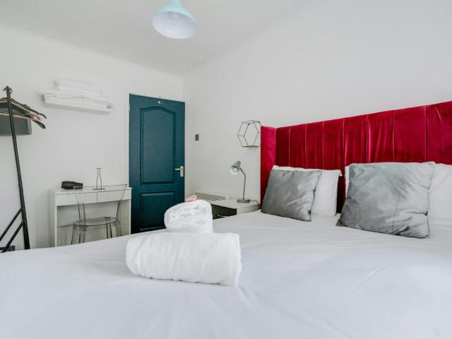 Hillcrest Road, Sandwell, B43 6LU, United Kingdom | 2 bed apartment for rent #160127082 | Rentberry