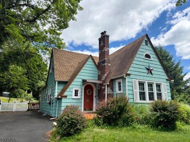 Hillcrest Rd, Watchung, Home For Sale