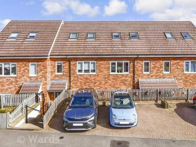Hillcrest, Tunbridge Wells, 3 Bedroom Terraced