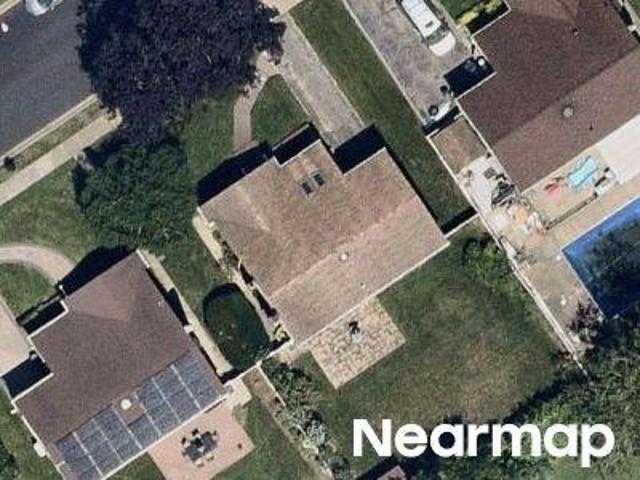 Hillary Ln