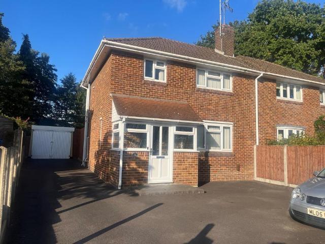 Hillbourne Road, Poole, BH17 3 bed house to rent £1,600 pcm £369 pw