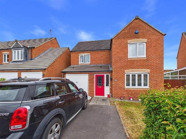 Hillbrook Crescent, Stockton On Tees 4 bed detached house to rent £1,350 pcm £312 pw