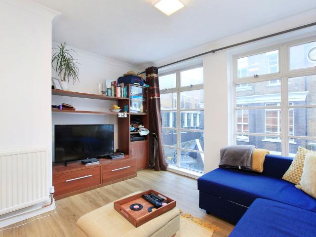 Hillgate Place, Balham Hill SW12, 1 bed flat to rent, £2,000 pcm | PrimeLocation