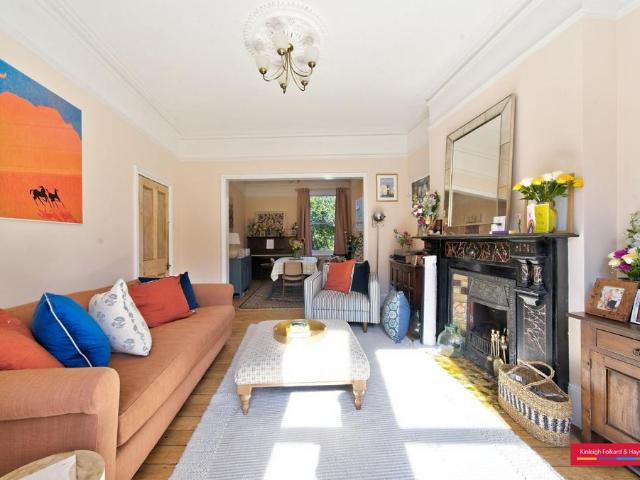 Hillfield Avenue, London, N8 5 bed end of terrace house to rent £4,000 pcm £923 pw