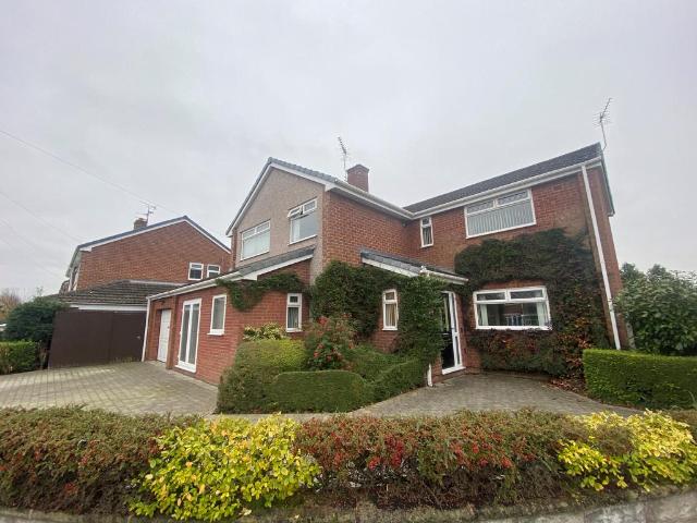 Hillfield Road, Ellesmere Port, CH66 4 bed detached house to rent £1,600 pcm £369 pw