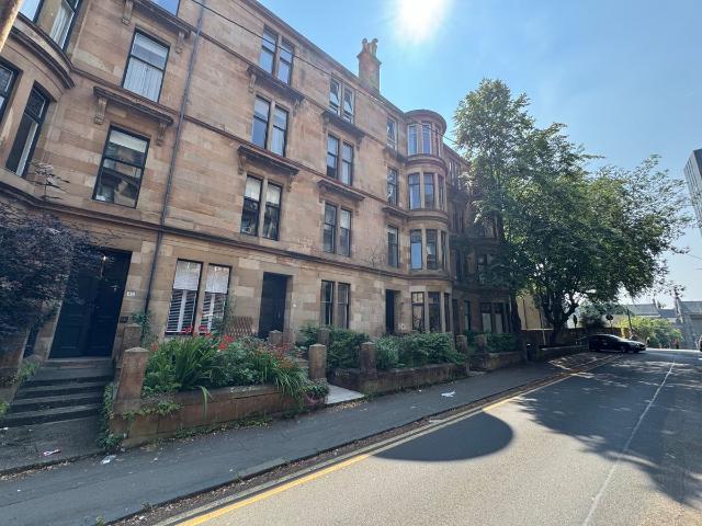 Hillhead Street, Glasgow, Glasgow City G12, 3 bed flat to rent, £2,225 pcm | PrimeLocation