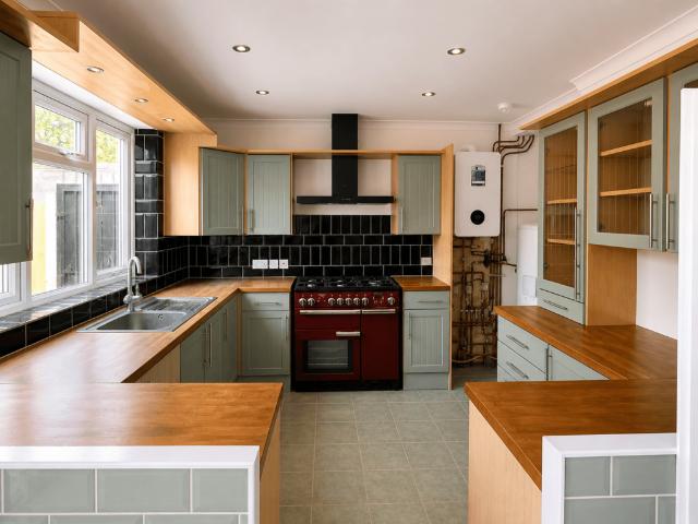 Hillingdon, UB10 5 bed end of terrace house to rent £2,900 pcm £669 pw