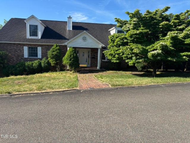 Hillmore Dr