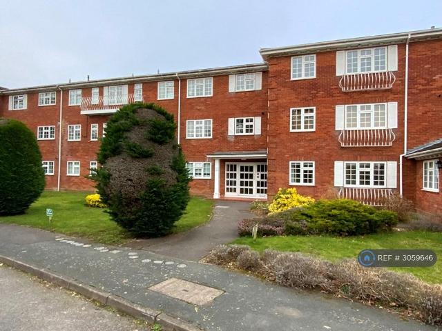 Hillmead Court, Taplow, Maidenhead, SL6 2 bed flat to rent £1,450 pcm £335 pw
