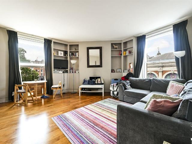 Hills Chambers, 64 West Smithfield, London EC1A, 1 bed flat to rent, £2,500 pcm | PrimeLocation