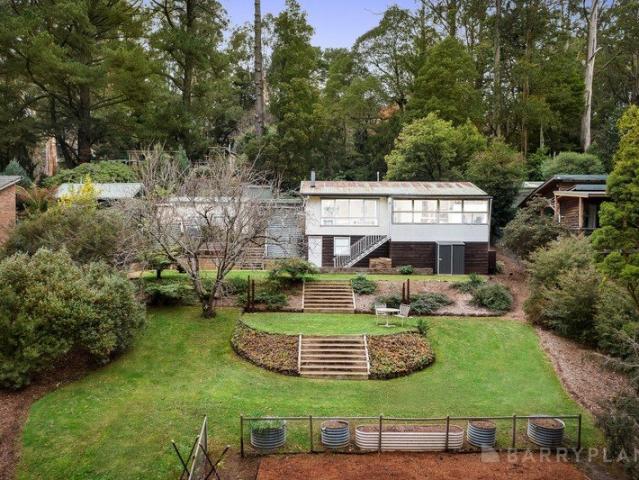 Hills Hideaway with Approved Plans to Grow