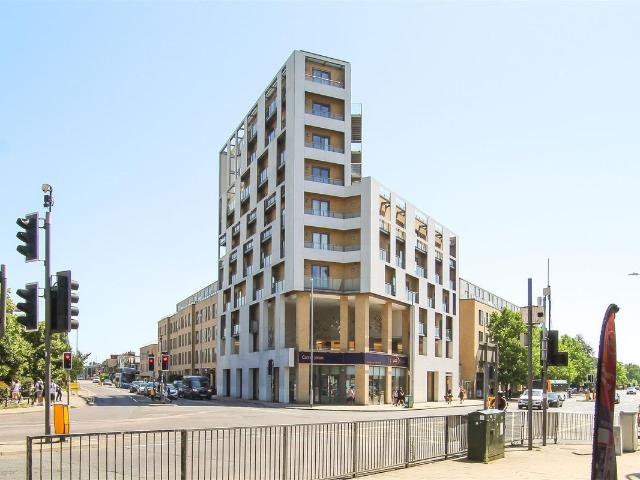 Hills Road, Cambridge CB2, 2 bed flat to rent, £1,975 pcm | PrimeLocation