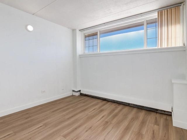 Hillsboro Place 2 Bedroom Apartment for Rent at 10 Frobisher Blvd Se, Calgary, AB T2H 1G5 Fairview