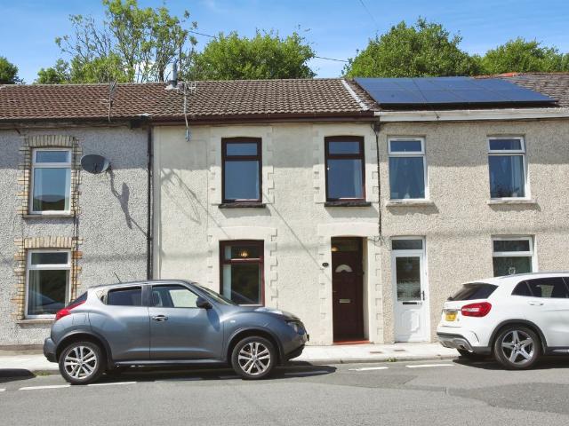 Hillside Terrace, Wattstown, Porth CF39, 3 bed terraced house to rent, £850 pcm | PrimeLocation