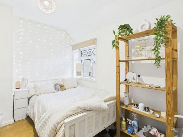 Hillside, Brighton BN2, 5 bed terraced house to rent, £2,524 pcm | PrimeLocation