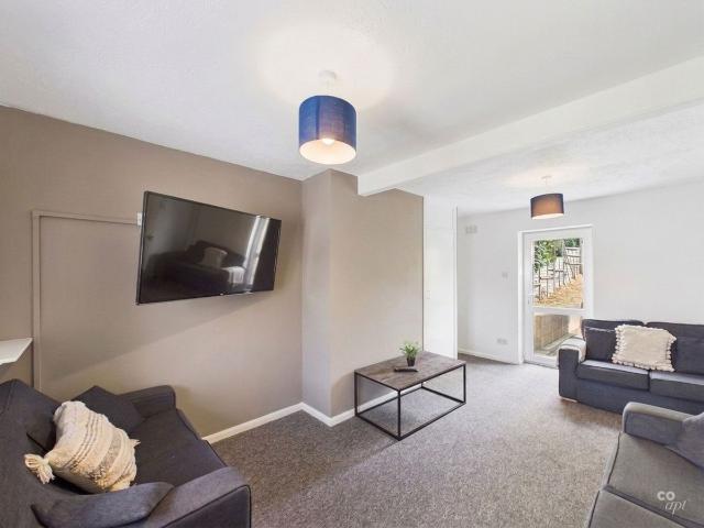 Hillside, Brighton BN2, 6 bed terraced house to rent, £3,887 pcm | PrimeLocation