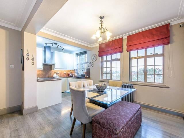 Hillside Court, 409 Finchley Road, London, NW3 6HQ, United Kingdom | 3 bed apartment for rent #166442533 | Rentberry
