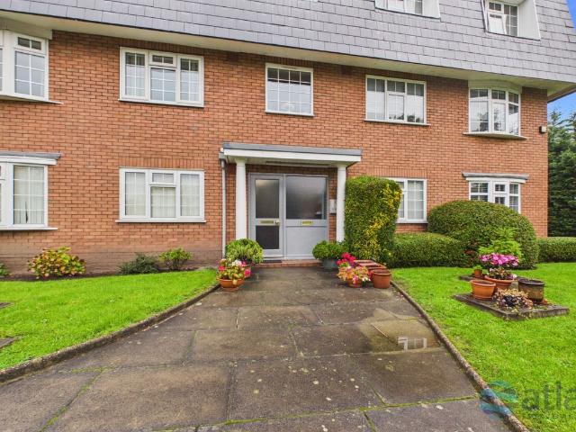 Hillside Court, Woolton L25, 1 bed flat to rent, £875 pcm | PrimeLocation