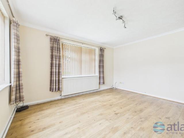 Hillside Court, Woolton, L25, L4, Chiltern