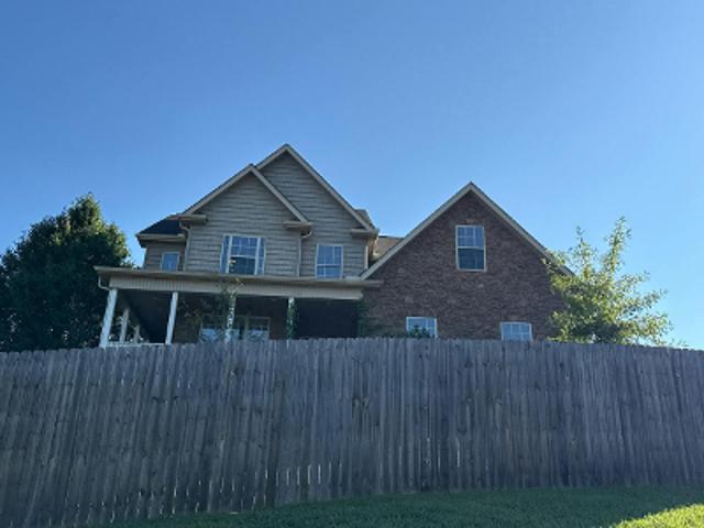 Hillside Ln