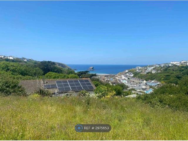 Hillside, Redruth TR16, 3 bed bungalow to rent, £1,750 pcm | PrimeLocation