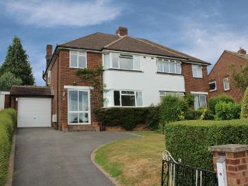 Hillside Road, Marlow, SL7 3JZ 3 bed semi detached house to rent £2,250 pcm £519 pw