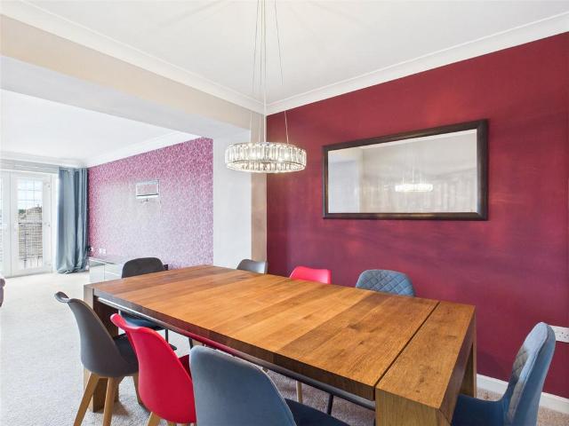 Hillpark Grove, Edinburgh, EH4 4 bed house to rent £2,750 pcm £635 pw