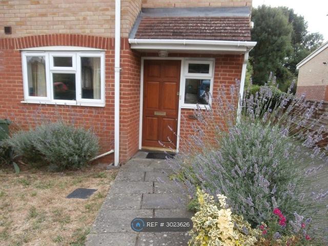 Hillrise, Guildford GU2, 3 bed semi detached house to rent, £2,400 pcm | PrimeLocation
