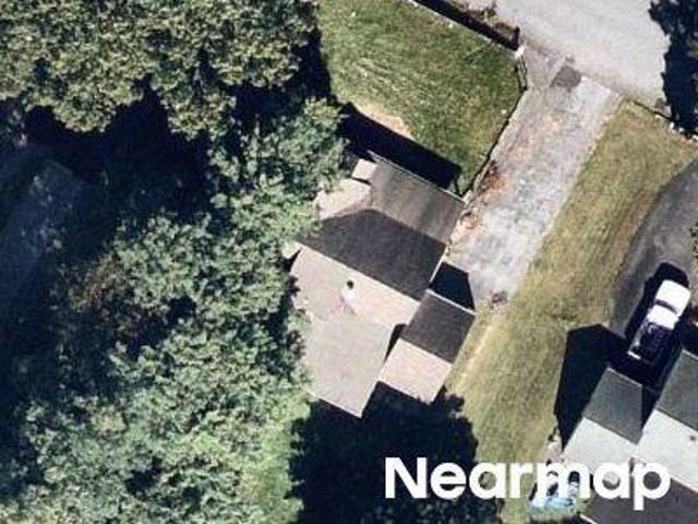 Hilltop Dr