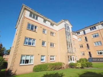 Hillview Court, Clydebank, G81 2 bed flat to rent £1,095 pcm £253 pw