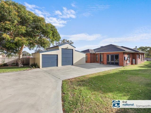 HILLVUE Family Home Hidden Away!