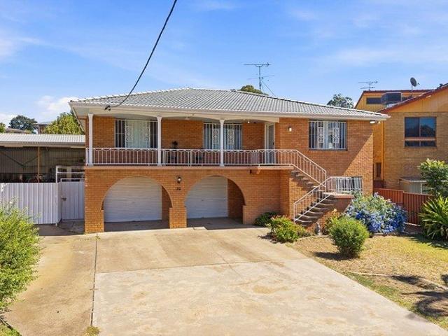 HILLVUE 5 Bedroom Spacious Family Home with Flexible Living Options