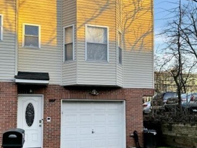 Hillyer St Unit F, City Of Orange Township, Condo For Sale